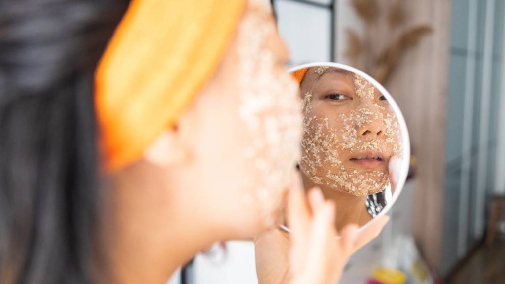 A melhor máscara facial natural é feita com dois ingredientes da sua cozinha