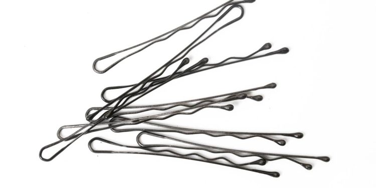 Por que o lado ondulado dos grampos de cabelo faz tanta diferença?