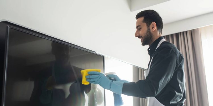 Técnicas simples para limpar a sua televisão e restaurar sua qualidade