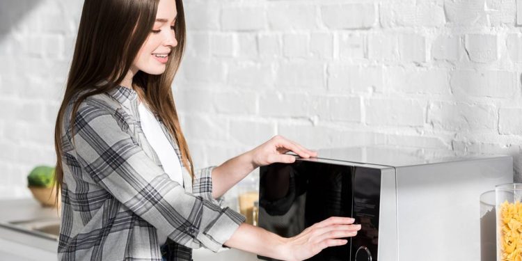 Fatos curiosos sobre o micro-ondas que você nunca ouviu falar