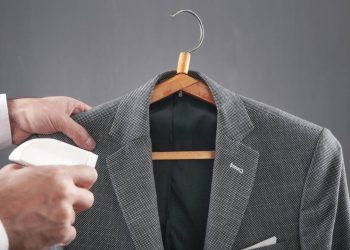 Como fazer perfume caseiro para roupas com cheiro de boutique