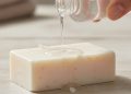 Usei pasta de limpeza com acetona e o resultado surpreendeu