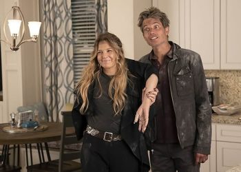 Santa Clarita Diet mostrou que a comédia sangrenta podia dar certo e a Netflix encerrou a série no auge