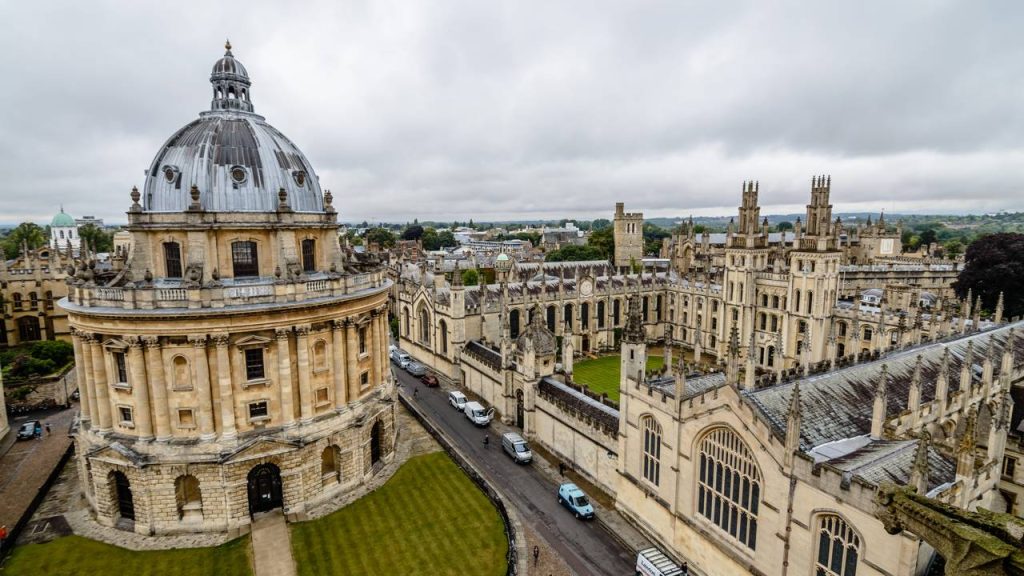 Oxford é mais antiga que o Império Asteca? Entenda por que essa comparação confunde tanta gente