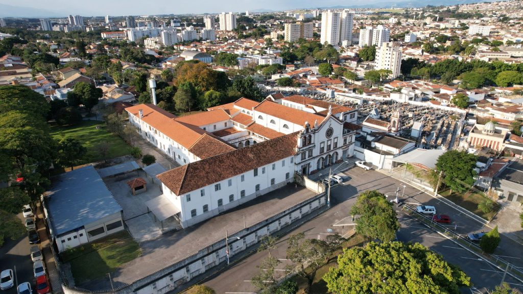 Essa cidade a 1 hora de São Paulo ganhou o apelido de Atenas do Vale e figura entre as 20 melhores do Brasil em qualidade de vida