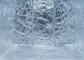 Esse truque com papel alumínio acelera o degelo do freezer em minutos