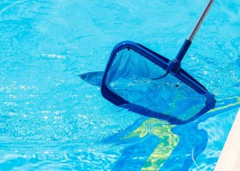 O valor que garante piscina limpa e sem dor de cabeça o verão inteiro