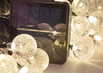 Truque definitivo com LED transforma a decoração de Ano Novo