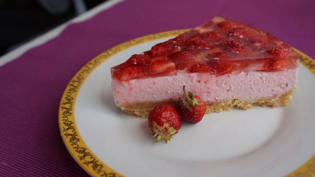 sobremesa de morango cremosa e rápida