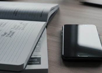 Seu celular tá deixando você mais burro mesmo quando você não tá usando