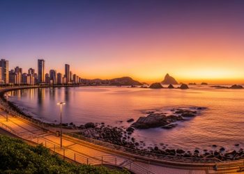 Cidade no litoral de Santa Catarina com qualidade de vida à beira-mar