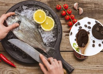 Café em pó tira o cheiro de peixe das mãos em segundos