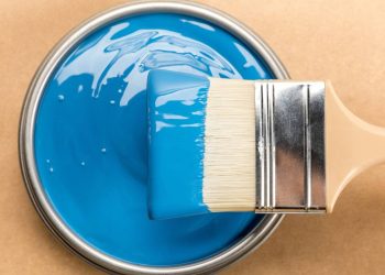 A Tinta Impermeável virou solução queridinha contra umidade em 2025, veja quanto custa e qual a melhor