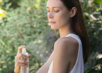 Os cuidados que deixam a pele cheirosa mesmo com muito calor e suor