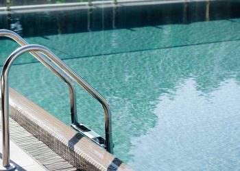 Quanto custa ter piscina em casa em 2026 no Brasil?
