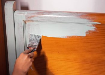 reformar um móvel antigo em casa