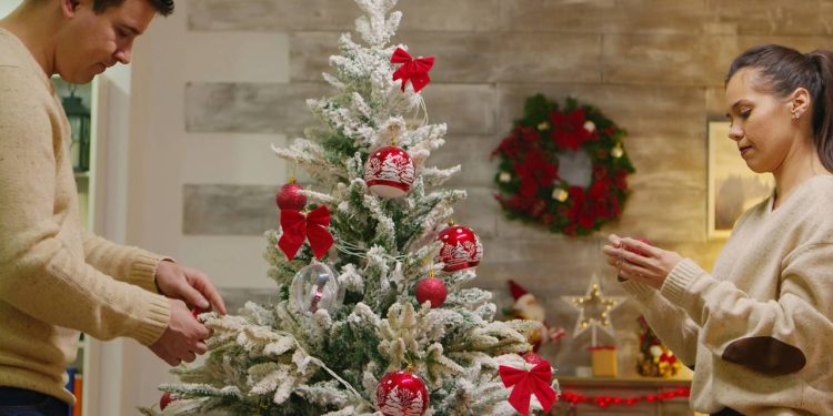 O que a psicologia diz sobre pessoas que não gostam de montar a árvore de Natal?
