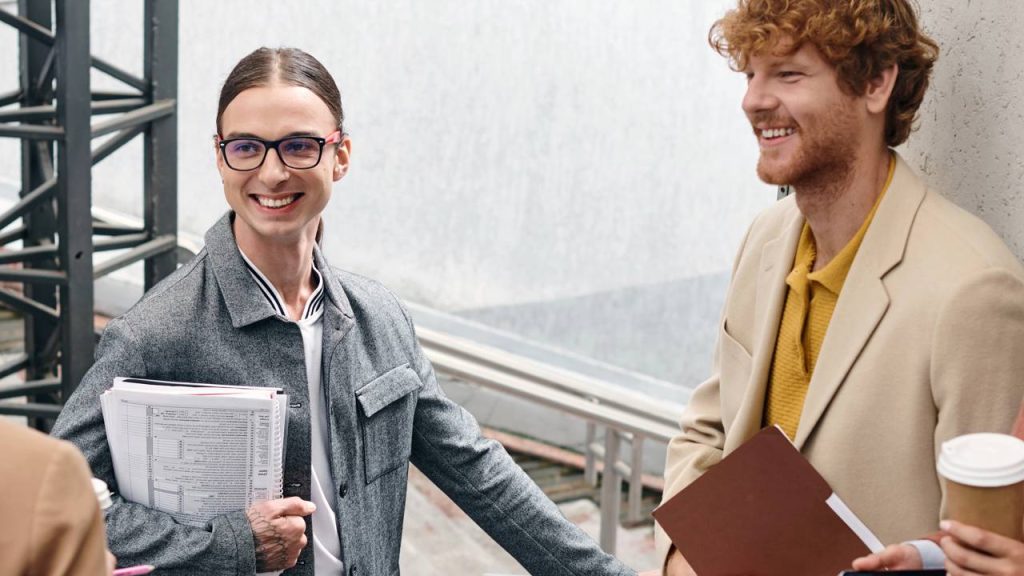 3 linguagens corporais de pessoas com QI elevado