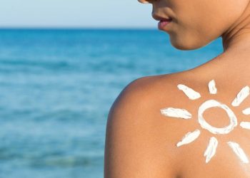 Quanto custa o protetor solar para proteger toda a família do sol em dezembro de 2025