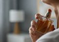 O que significa não conseguir sair de casa sem perfume, segundo estudos da psicologia?