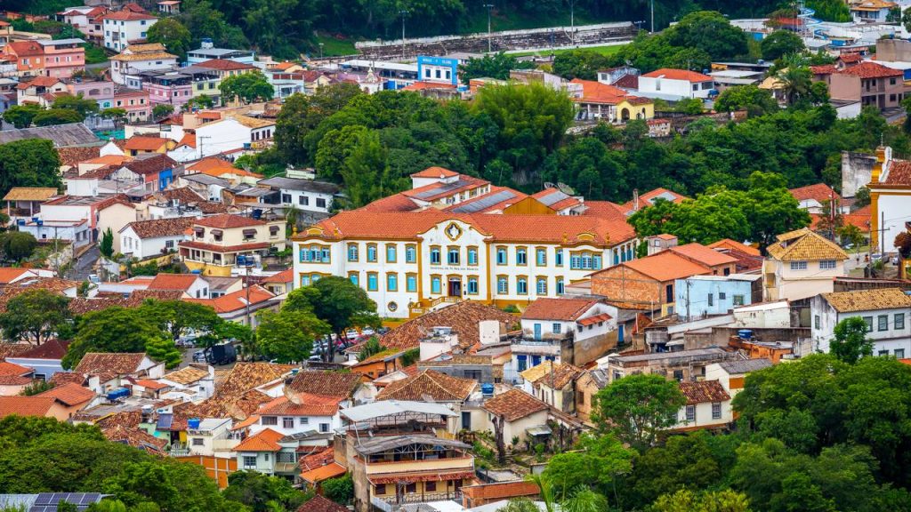 A cidade mineira onde os sinos ditam o ritmo da vida há mais de 300 anos encanta com qualidade de vida e tranquilidade