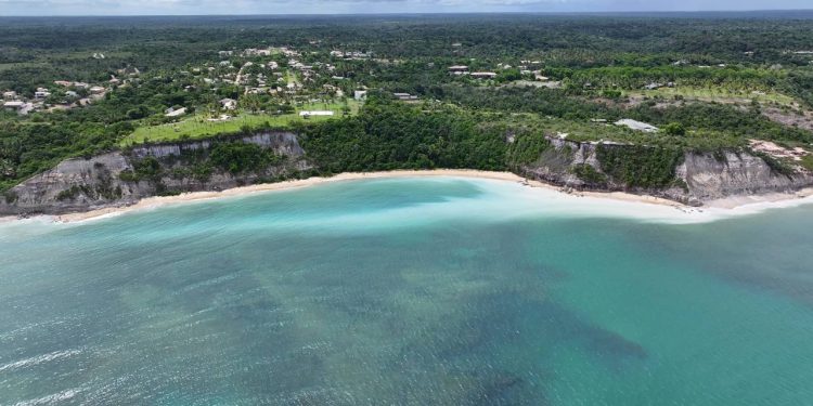 Fundada em 1586 e esquecida por quase 400 anos: essa vila baiana se tornou o refúgio mais charmoso do Brasil