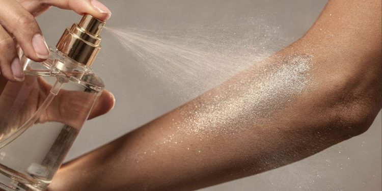 Com apenas 5 produtos fiz o body splash iluminador para arrasar nas festas