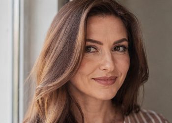 6 produtos baratos que ajudam a encorpar seu cabelo ralo e fino no 1° uso