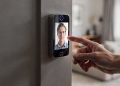 O fim da dúvida na hora de atender a porta com este gadget
