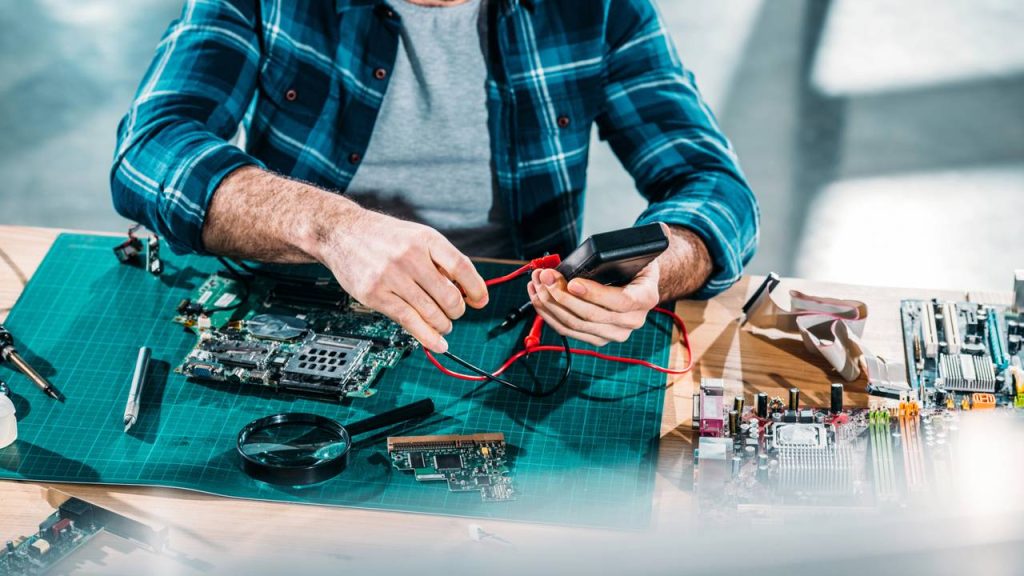 Limpar eletrônicos sem danificar