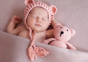 Curtos e chiques: 10 nomes de menina de 4 letras com ar internacional para sua bebê