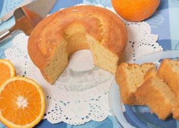 O bolo de laranja sem glúten que agrada pela simplicidade e pelo sabor caseiro
