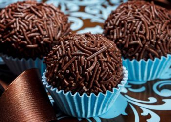 Brigadeiro tradicional: receita fácil e dicas para não errar o doce mais famoso do Brasil