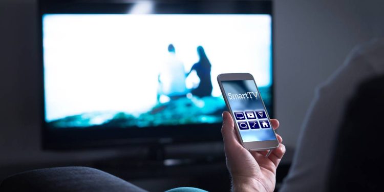Controle remoto pelo celular: como donas de casa estão ganhando tempo sem virar reféns da tecnologia