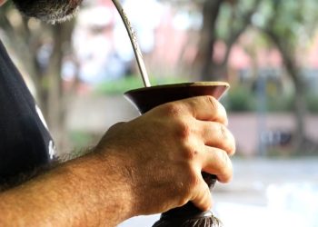 Se você acha que não gostar de tomar chimarrão é um sinal de antipatia, a ciência tem uma resposta surpreendente