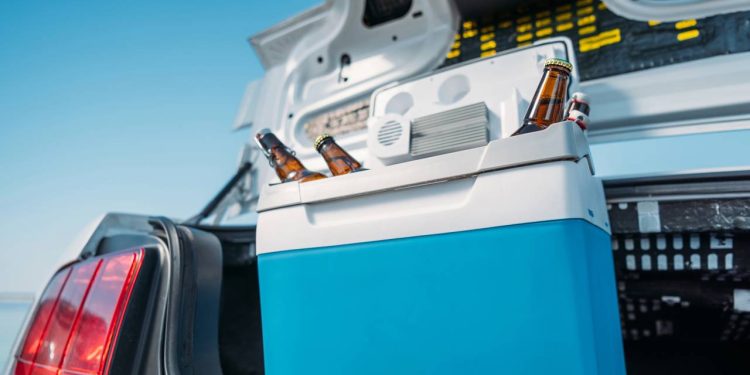 Como fazer um cooler caseiro perfeito para festas de verão