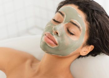 4 misturas caseiras e simples para cuidar da firmeza da pele do rosto