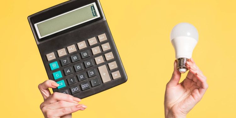 Quanto custa economizar energia no verão com hábitos simples e eficientes