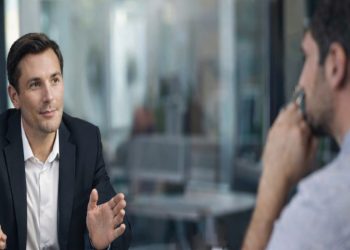 Decisões rápidas custam caro: os truques psicológicos que expõem pressões invisíveis
