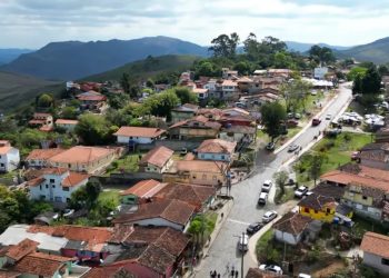 A pequena vila mineira com menos de 1000 moradores em que todo brasileiro sonha em viver