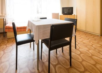 Como organizar uma casa pequena sem comprar móveis novos e como aproveitar melhor cada espaço