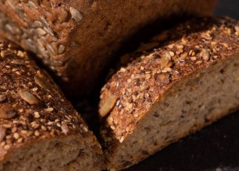 Dieta para emagrecer com pão integral fica mais fácil com versão caseira e fofinha