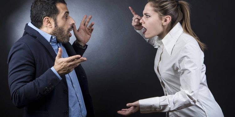 Por que algumas pessoas precisam ter sempre razão? o padrão emocional que a psicologia identificou