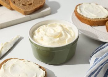 Como fazer o queijo cremoso caseiro com 3 ingredientes e textura ajustável