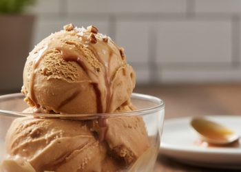 Como fazer sorvete de doce de leite cremoso com 3 ingredientes em casa