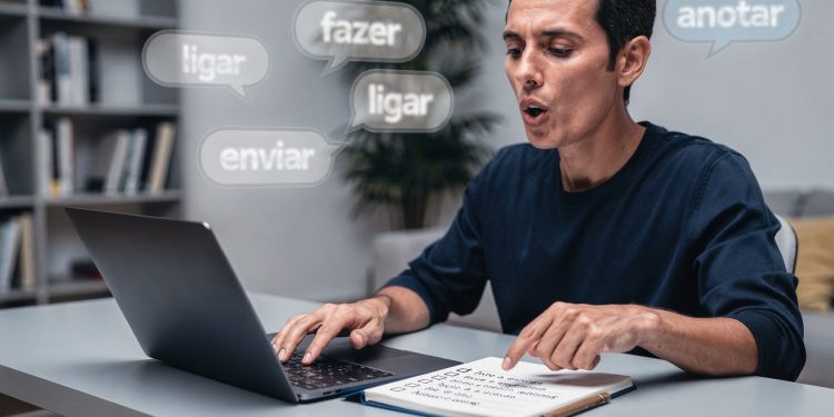 A psicologia revela o verdadeiro motivo pelo qual algumas pessoas falam sozinhas em casa