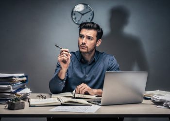 Autossabotagem emocional: Transforma medo em rotina repetida