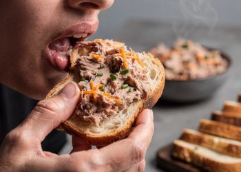 Patê de atum para sanduíche deixa lanches e entradas mais práticos no dia a dia