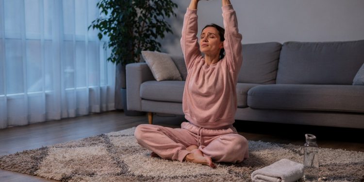 Treino para reduzir estresse e ansiedade em casa: Acalma corpo e mente