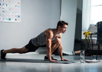 Treino caseiro para definir o corpo em 30 dias: Fortalece músculos e aumenta energia